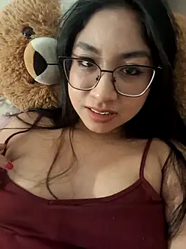 honeysweet111 online show from 05-13-26, 06:33