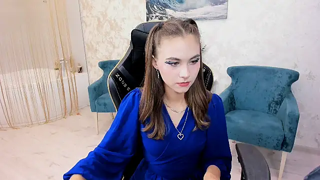 EllaCurtis online show from 10-22-25, 11:32