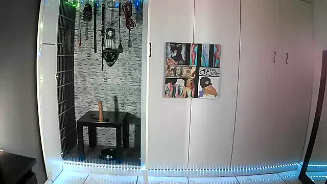 BaDSubMiss online show from 10-31-25, 04:24