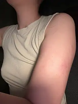 LinYi Office online show from 03-29-26, 03:23