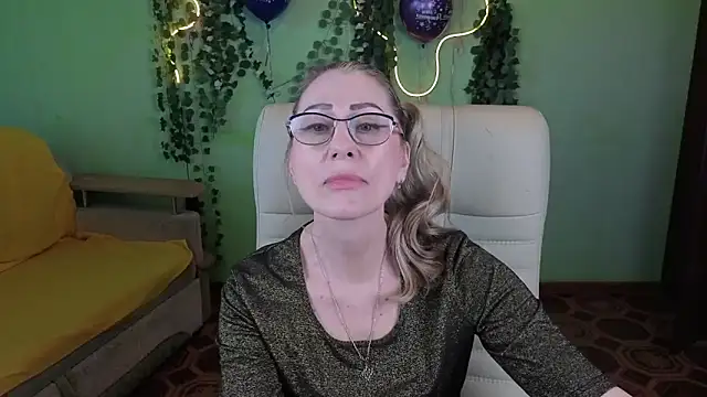 Habibi Honeyy online show from 09-14-25, 11:53