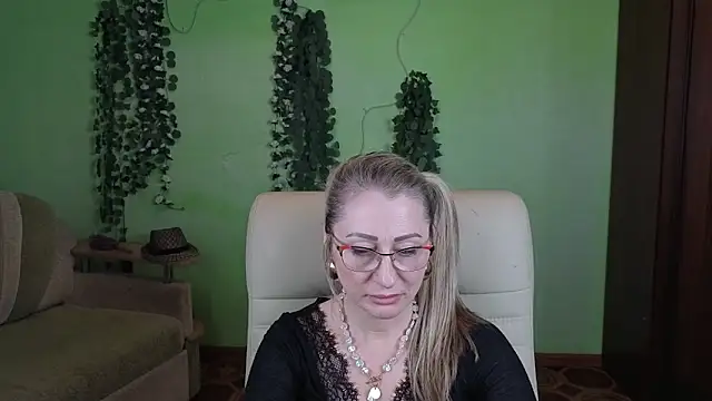 Habibi Honeyy online show from 11-07-25, 04:56