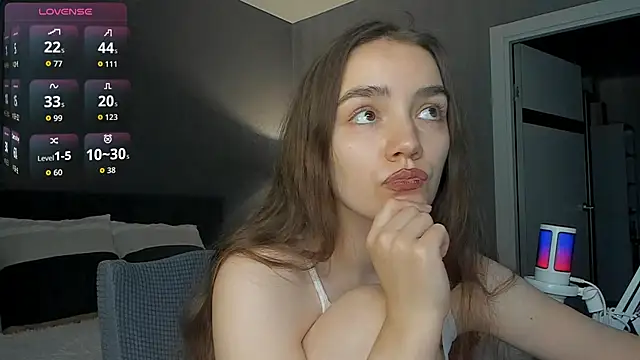 Snapshot of sweete_chantal chatting on 06-17-26, 08:21 sweete chantal online show from 06-17-26, 08:21