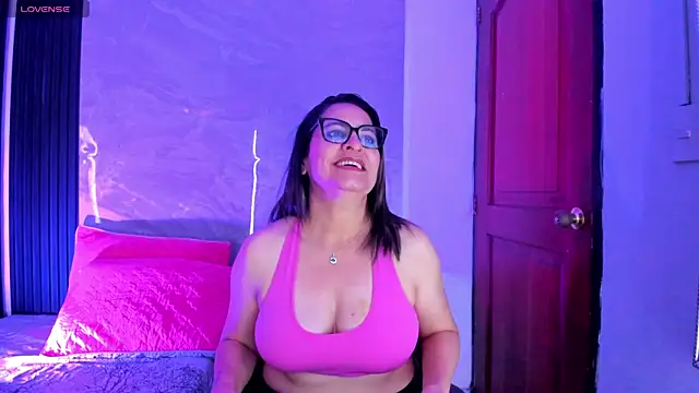 Agatha Pleasure online show from 04-04-26, 12:02