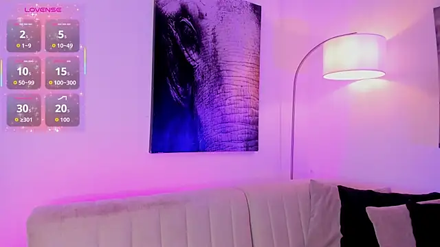 Snapshot of chelssy7 chatting on 10-27-25, 03:43 chelssy7 online show from 10-27-25, 03:43