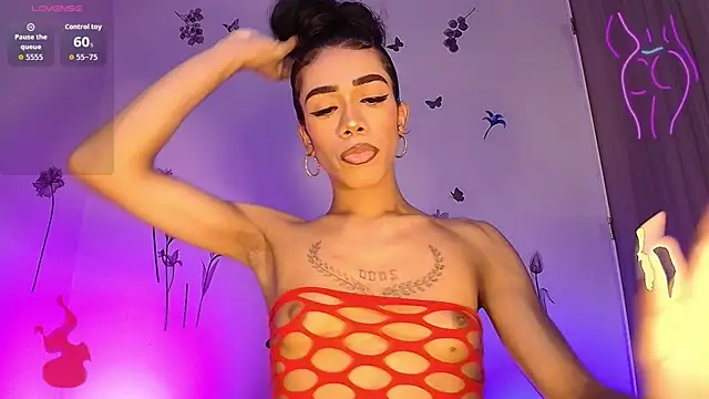 Snapshot of Barbydominant_fetish chatting on 10-18-25, 09:32 Barbydominant fetish online show from 10-18-25, 09:32