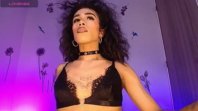 Snapshot of Barbydominant_fetish chatting on 10-22-25, 02:17 Barbydominant fetish online show from 10-22-25, 02:17