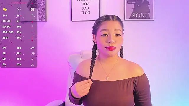 LizzyPonce online show from 12-20-25, 10:55