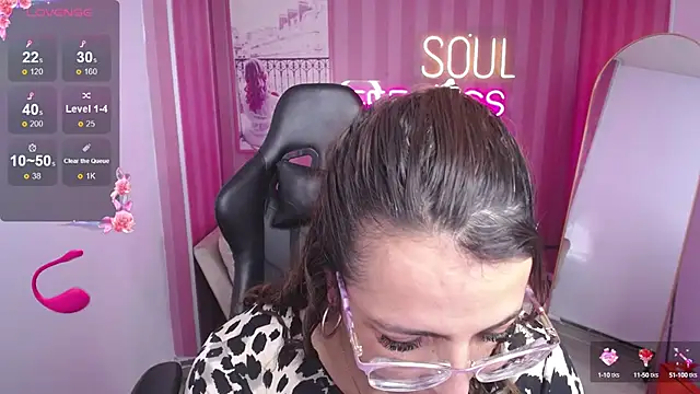  Evoni b online show from 09-12-25, 07:47