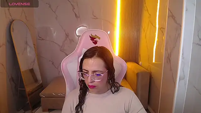  Evoni b online show from 10-09-25, 12:36