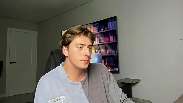 DaniHort online show from 05-15-26, 10:33