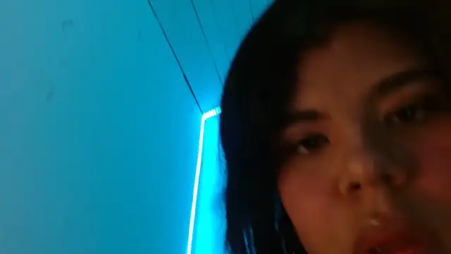 Snapshot of samantha-pettie chatting on 10-20-25, 10:27 samantha-pettie online show from 10-20-25, 10:27