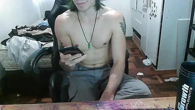 Snapshot of SHACOklown chatting on 09-28-25, 03:28 SHACOklown online show from 09-28-25, 03:28