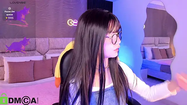 Arinextdoor online show from 10-21-25, 11:16