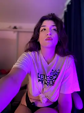 ScarletBloom  online show from 09-29-25, 11:59