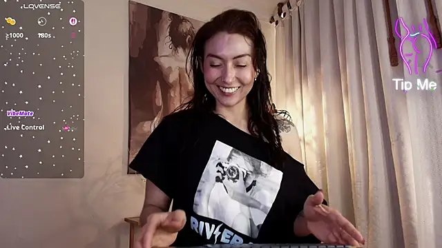 siren indira  online show from 06-10-26, 03:33