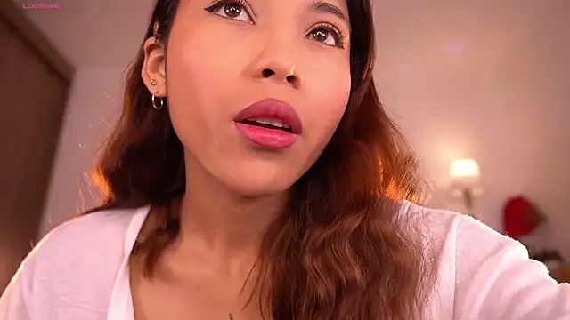 Snapshot of violeth____ chatting on 12-22-25, 01:08 violeth online show from 12-22-25, 01:08