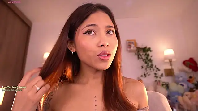 Snapshot of violeth____ chatting on 01-06-26, 01:26 violeth online show from 01-06-26, 01:26