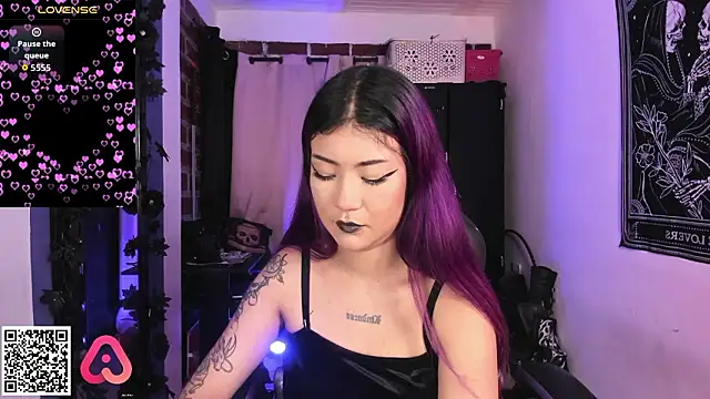 Snapshot of Katyuska_Sg1 chatting on 03-04-26, 07:42 Katyuska Sg1 online show from 03-04-26, 07:42