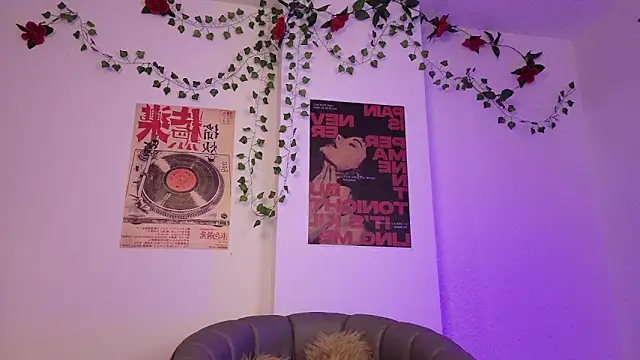 CoralieBronson online show from 05-08-26, 01:33