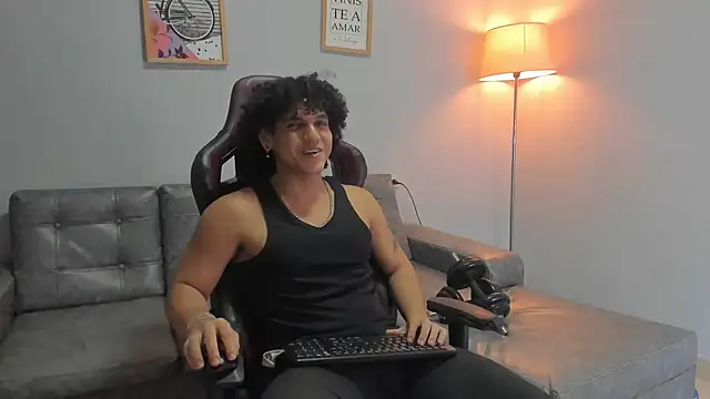 Snapshot of Xfire_boy69 chatting on 09-12-25, 08:09 Xfire boy69 online show from 09-12-25, 08:09