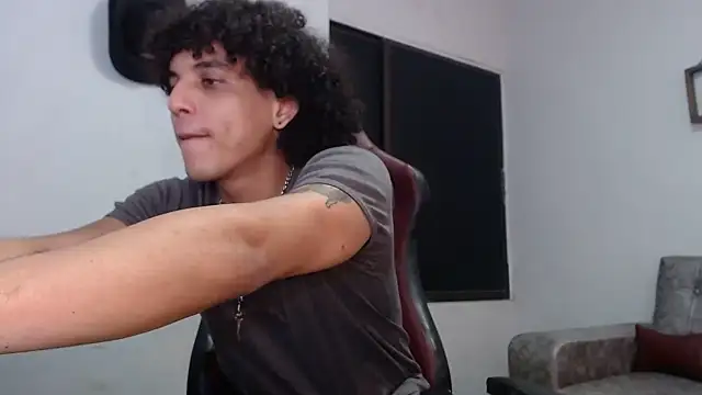 Snapshot of Xfire_boy69 chatting on 10-16-25, 03:18 Xfire boy69 online show from 10-16-25, 03:18