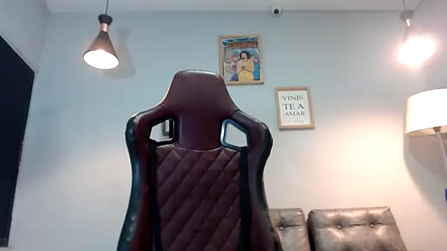 Snapshot of Xfire_boy69 chatting on 11-17-25, 02:12 Xfire boy69 online show from 11-17-25, 02:12