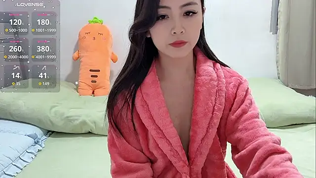 Yingbao-Baby online show from 11-21-25, 02:49