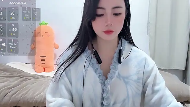 Snapshot of Yingbao-Baby chatting on 02-02-26, 05:06 Yingbao-Baby online show from 02-02-26, 05:06