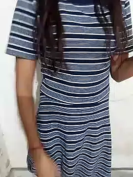 Snapshot of shilpa_r chatting on 10-18-25, 10:05 shilpa r online show from 10-18-25, 10:05