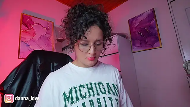 Dannaa Lovs online show from 05-02-26, 01:21