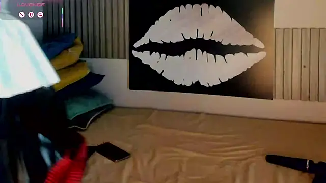 Snapshot of Blue_Sixx chatting on 09-13-25, 10:31 Blue Sixx online show from 09-13-25, 10:31