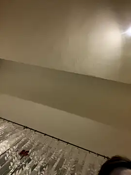 Snapshot of danny6699 chatting on 12-15-25, 04:33 danny6699 online show from 12-15-25, 04:33