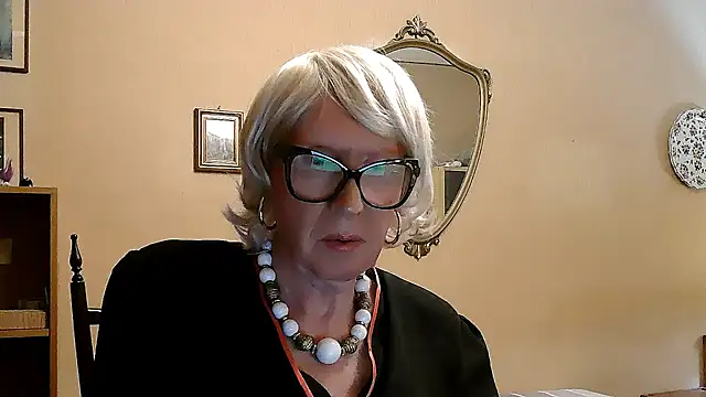 Snapshot of ROBY_SWEETHOT chatting on 09-29-25, 11:09 ROBY SWEETHOT online show from 09-29-25, 11:09