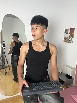 Snapshot of Andy_Justgame chatting on 09-16-25, 04:13 Andy Justgame online show from 09-16-25, 04:13