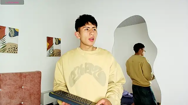 Snapshot of Andy_Justgame chatting on 09-25-25, 03:32 Andy Justgame online show from 09-25-25, 03:32