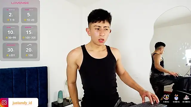 Snapshot of Andy_Justgame chatting on 09-29-25, 03:33 Andy Justgame online show from 09-29-25, 03:33