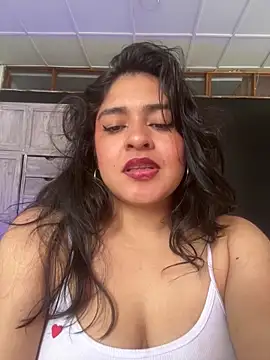 EmilyNoir1 online show from 04-18-26, 07:58