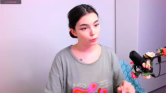 peachyness online show from 12-01-25, 08:03