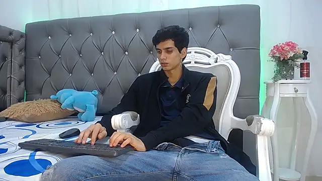 Sebalexis7 online show from 10-23-25, 02:22