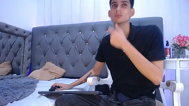 Sebalexis7 online show from 11-11-25, 03:17