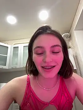 Snapshot of ZariaFlame chatting on 11-14-25, 10:18 ZariaFlame online show from 11-14-25, 10:18