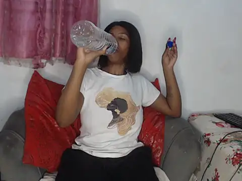 GoldSnowXxX online show from 06-08-26, 01:28