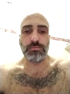 Snapshot of Bohhhhrm chatting on 02-04-26, 02:34 Bohhhhrm online show from 02-04-26, 02:34