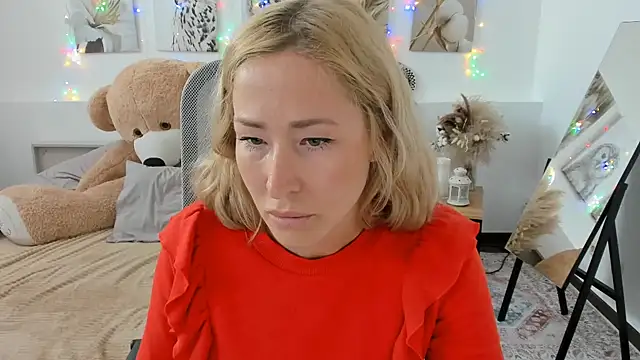 Snapshot of AstraMonroe chatting on 03-12-26, 09:59 AstraMonroe online show from 03-12-26, 09:59