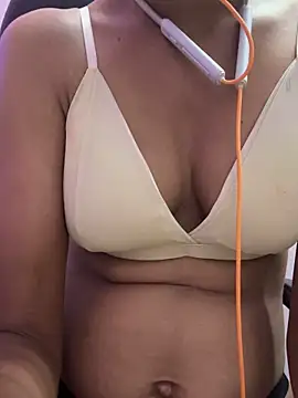 Snapshot of Tamil_Anushya chatting on 12-02-25, 06:03 Tamil Anushya online show from 12-02-25, 06:03