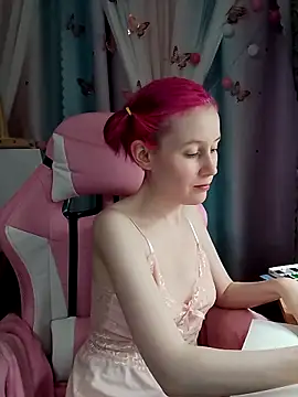 Fuzzy Unicorn online show from 10-21-25, 07:14