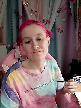 Fuzzy Unicorn online show from 10-23-25, 07:23