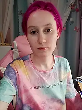 Fuzzy Unicorn online show from 11-04-25, 07:24