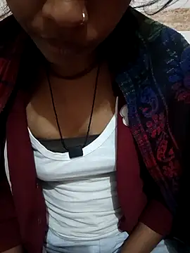 Snapshot of Geeta-satr chatting on 12-04-25, 06:49 Geeta-satr online show from 12-04-25, 06:49